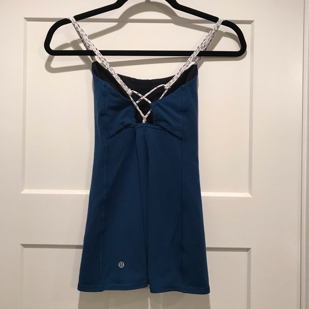 Lululemon tank top (4)
